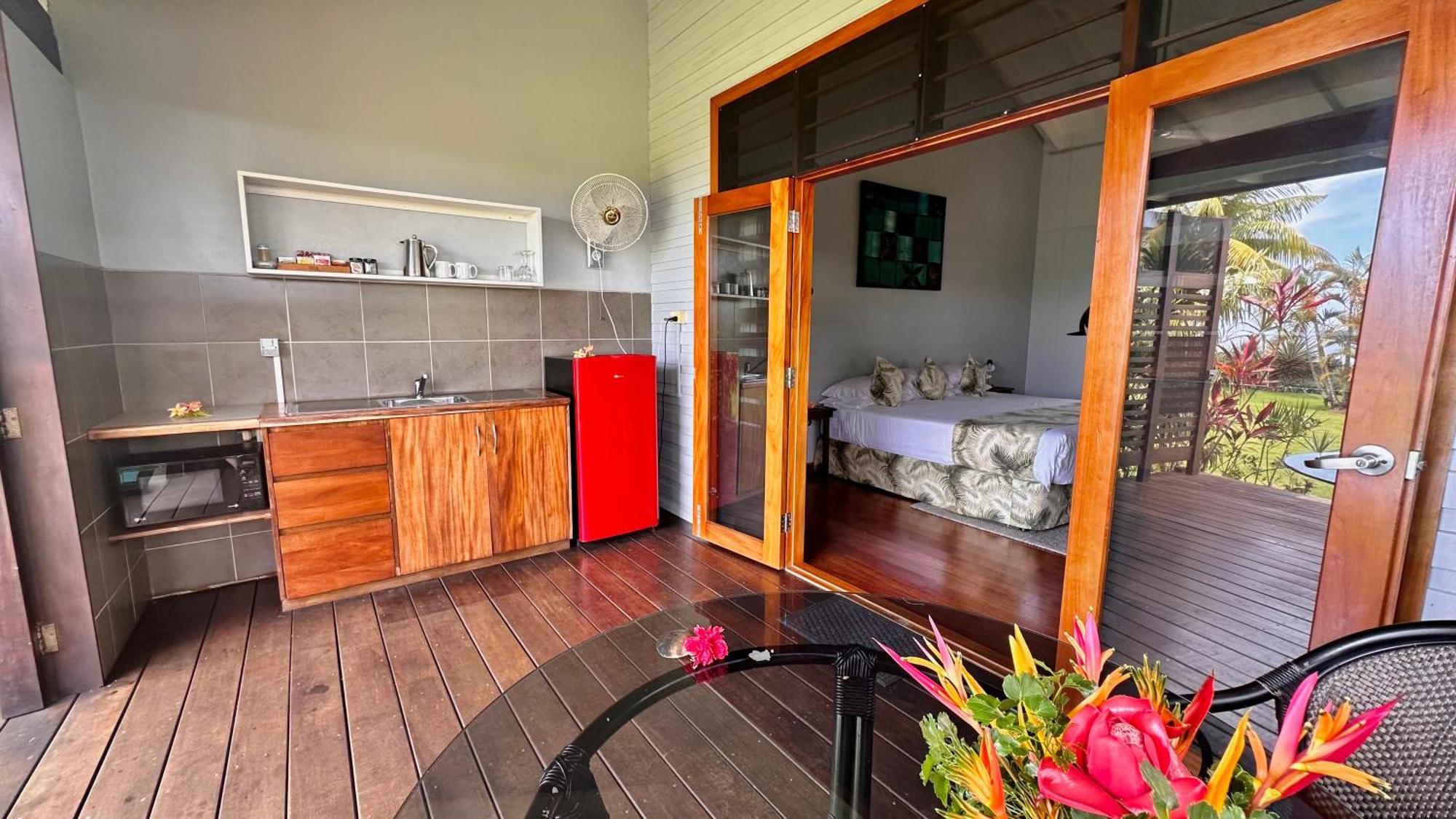 Aroha Taveuni Beachfront Bures Waiyevo Екстер'єр фото